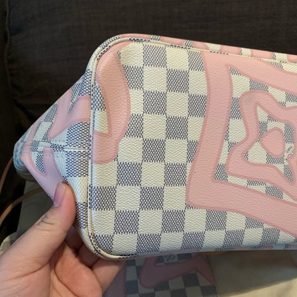 LV Tahitienne Neverfull - Picture 15 of 16